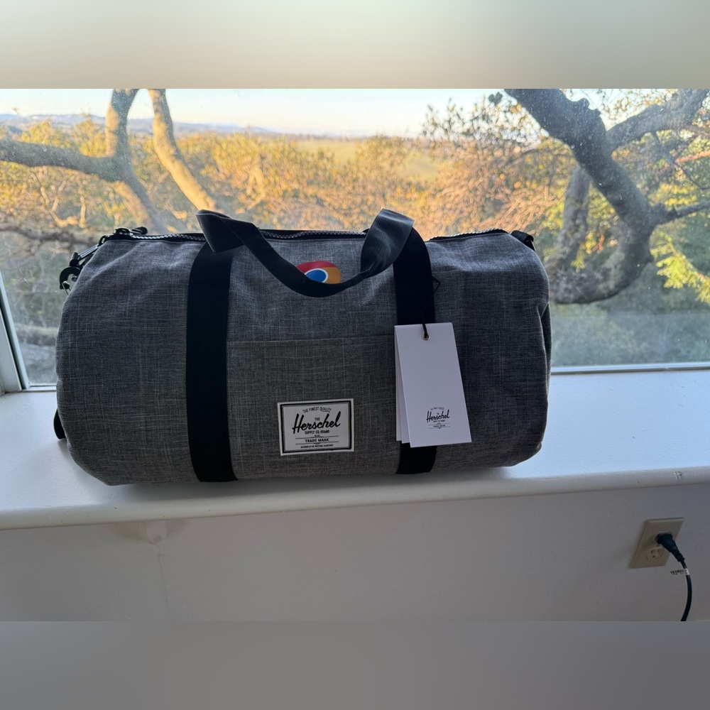 NWT Herschel Supply Company Duffle Bag - Heather Gray - Picture 2 of 10
